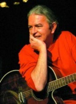 Concert Ducu Bertzi in Jukebox Club