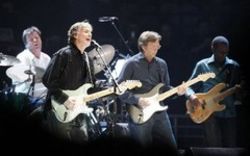Cronica concert Eric Clapton si Steve Winwood in Romania (video)