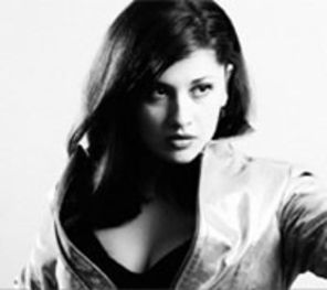 Andreea Crepcia va fi `lamaia dulce` de la Eurovision 2010