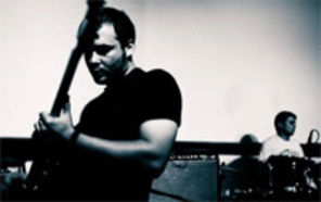 Reincepe miscarea in underground