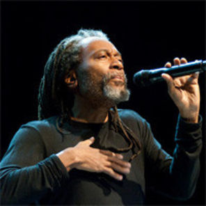 Bang! Zoom pe Bobby McFerrin