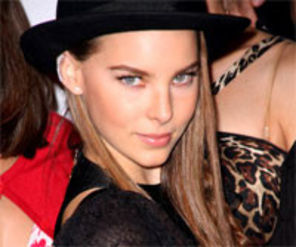 Belinda are capul tare (video)