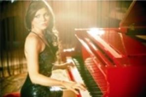 Paula Seling si Ovi se pregatesc de Eurovision 2010 in turneu