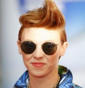 La Roux: Nu ma simt nici femeie, nici barbat