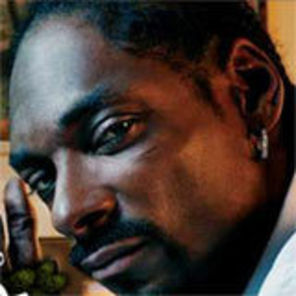 Snoop Dogg va lansa Blue Carpet Treatment pe 17 octombrie
