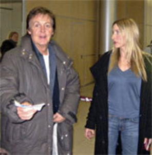 Paul McCartney a intentat divort