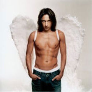 Bob Sinclar deschide show-urile Madonnei la Paris