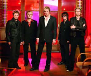 Duran Duran are succes la femei frumoase si bogate!