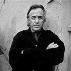 Pe noul sau disc Ry Cooder canta despre un  motan!