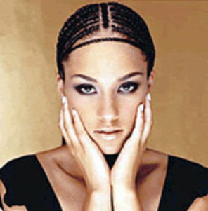 Alicia Keys ofera burse pentru studenti
