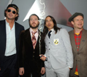 Kiedis de la Red Hot Chili Peppers - dependent de porno