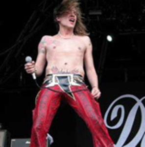 Solistul The Darkness pregatit sa fie ridiculizat la Eurovision