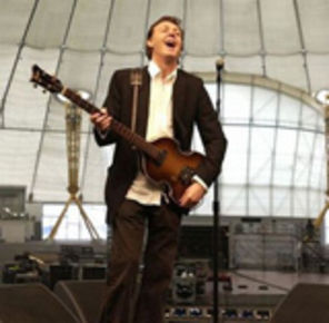 Paul McCartney - o noua prietena?