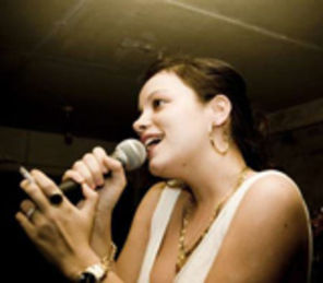 Alcoolul vorbeste prin gura lui Lily Allen