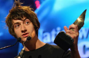 Winehouse, Madonna si Arctic Monkeys - castigatori Ivor Novello