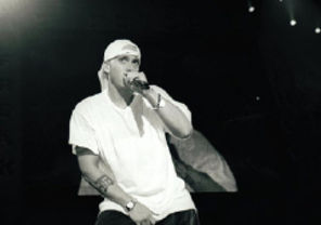 Eminem l-a `socat` pe Marilyn Manson
