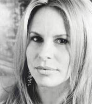 Vonda Shepard: Eu si sotul meu ne facem propriul Valentine's Day