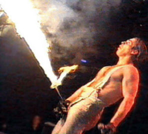 Rammstein fara solist vocal