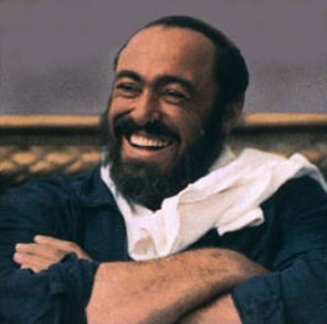 Pavarotti va fi externat