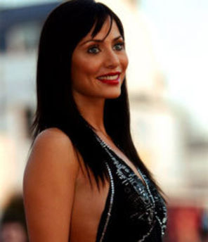 Natalie Imbruglia o incurajeaza pe Amy Winehouse