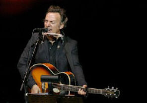 Bruce Springsteen devine `Magic` pe noul album