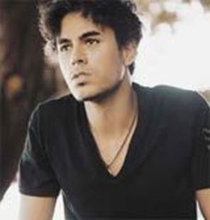 Enrique Iglesias `Tired of Being Sorry`