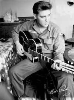 Pistolul lui Elvis Presley a fost recuperat... dintr-un WC