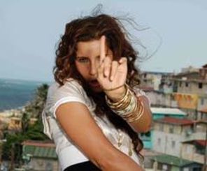 Nelly Furtado in Romania?