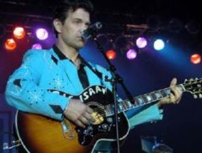 Chris Isaak joaca in `The Informers`