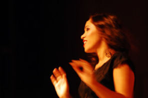 Pink Martini au cantat cu casa inchisa