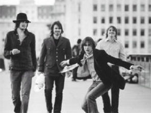 40 de ani de hituri cu Kasabian, Groove Armada sau Kaiser Chiefs