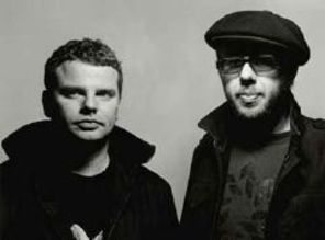 Trupa Chemical Brothers vrea sa viziteze Casa Poporului