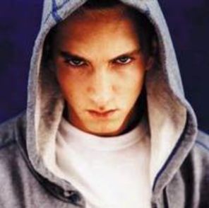 Eminem si-a construit cariera muzicala din minciuni