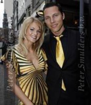 Tiesto se insoara in octombrie