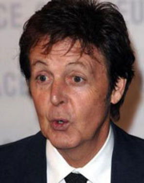 Autorul biografiei lui Bob Dylan - in negocieri cu Paul McCartney