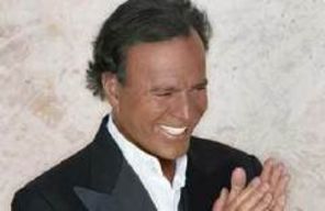 Julio Iglesias revine in Romania