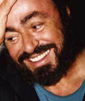 Luciano Pavarotti - spitalizare prelungita