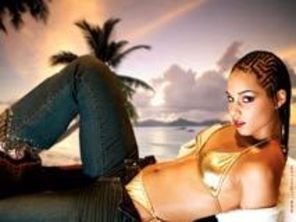 Alicia Keys sau Alicia Wild?