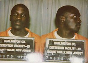 Akon si-a `fabricat` trecutul de mafiot