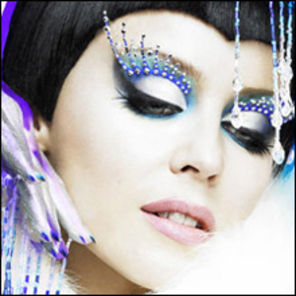 Kylie promite un concert spectaculos la Bucuresti