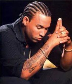 Judecat pentru posesie ilegala de arme, Don Omar se gandeste la... nunta