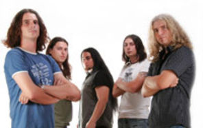 Lauren Harris si Trooper deschid Concertul Iron Maiden