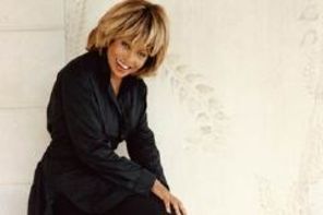 Tina Turner canta in duet cu Beyonce la Grammy Awards