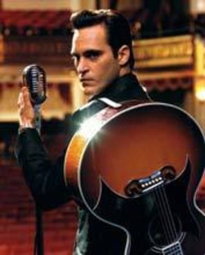 Actorul Joaquin Phoenix lucreaza la un album