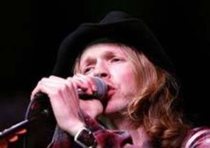 Beck lanseaza online piesa `Chemtrails`
