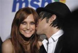 Ashlee Simpson si Pete Wents s-au casatorit