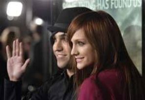 Ashlee Simpson si Pete Wentz asteapta primul copil