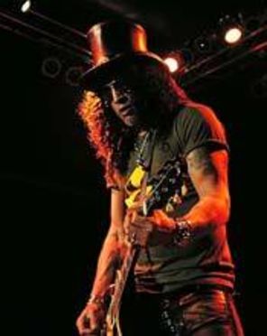 Slash lucreaza la primul sau album solo