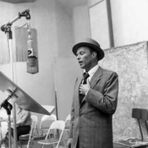 Frank Sinatra, debut exceptional la zece ani de la moarte sa