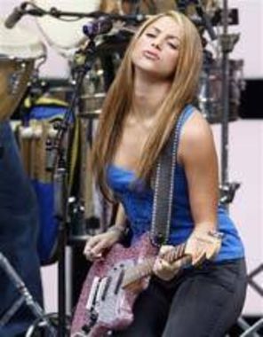 Shakira, Village People vor avea stea pe Walk of Fame